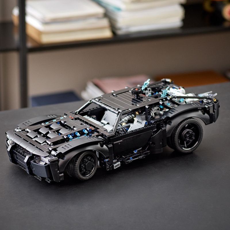 LEGO-Technic-42127-BATMOBILE-DI-BATMAN-Modellino-Auto-da-Costruire-con-Mattoncini-Luminosi-Set-del-Film-del-2022