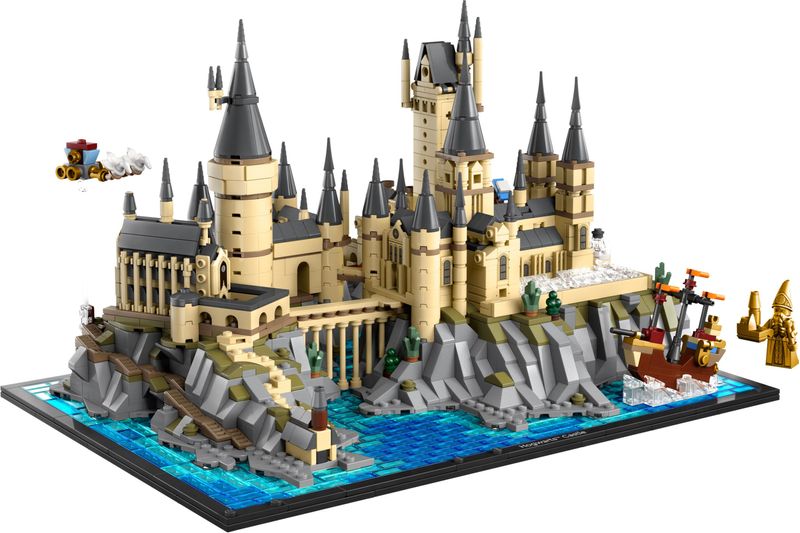 LEGO-Harry-Potter-76419-Castello-e-Parco-di-Hogwarts-Grande-Set-con-Torre-dell-Astronomia-Sala-Grande-e-Camera-dei-Segreti