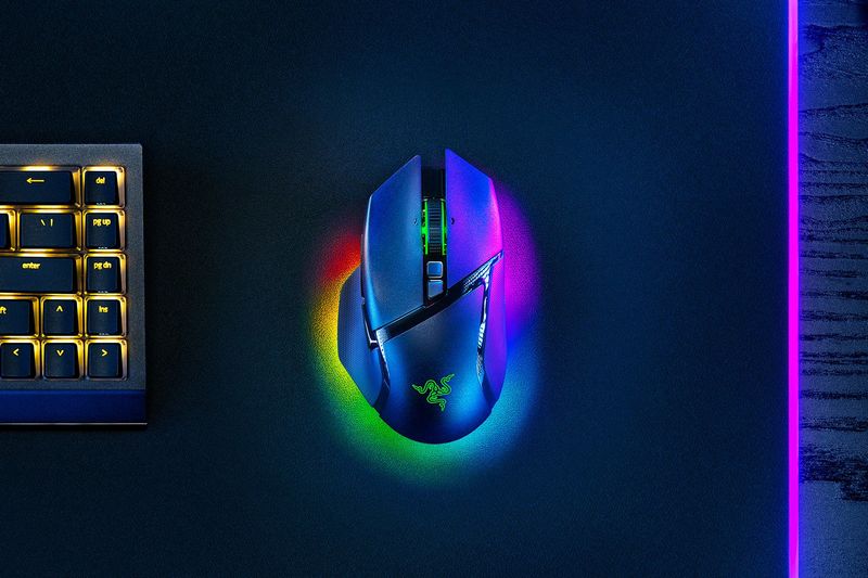 Razer-Basilisk-V3-Pro-mouse-Mano-destra-RF-Wireless--Bluetooth--USB-Type-C-Ottico-30000-DPI--RAZER-BASILISK-V3-PRO-GAMIN