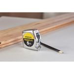 Stanley-Powerlock-rotella-metrica-5-m-Acciaio-al-carbonio-Nero-Acciaio-inossidabile-Giallo