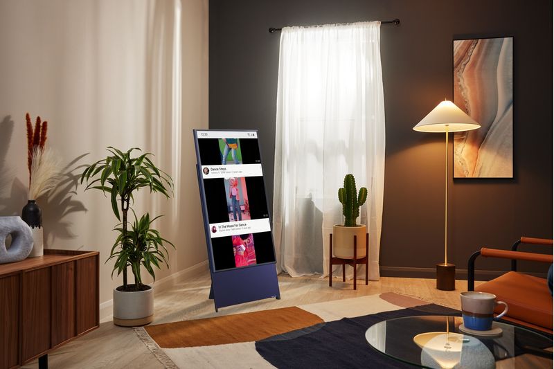 Samsung-Tv-The-Sero-4K-43--43LS05B-Smart-Tv-Wi-Fi-Navy-Blue-2022-Schermo-Rotante-Processore-Quantum-4k-Display-Anti-Riflesso