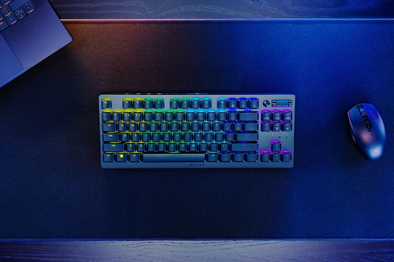 Razer-Deathstalker-V2-Pro-QWERTZ-lineare-RZ03-04370400-R3G1