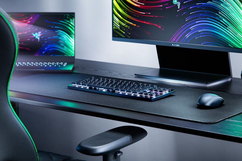 Razer-Deathstalker-V2-Pro-QWERTZ-lineare-RZ03-04370400-R3G1