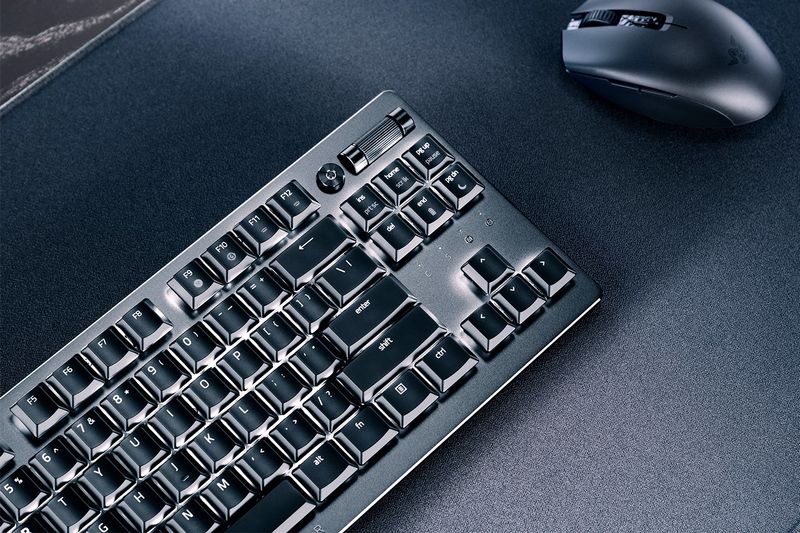 Razer-Deathstalker-V2-Pro-QWERTZ-lineare-RZ03-04370400-R3G1