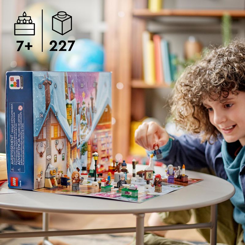 LEGO-Harry-Potter-76418-Calendario-dell’Avvento-2023-24-Regali-tra-cui-18-Mini-Costruzioni-e-6-Minifigure-Giochi-per-Natale