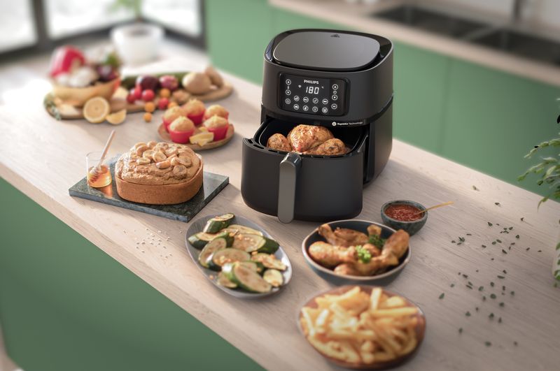 Philips-5000-series-Airfryer-7-2L-Friggitrice-ad-aria-16-in-1-App-per-ricette--accessorio-teglia-HD9285-93