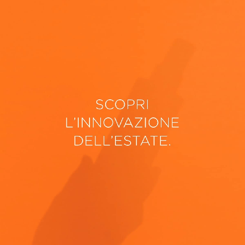 Collistar-Spray-Abbronzante-Idratante-Protezione-SPF-20-Spray-Corpo-e-Capelli-a-rapido-assorbimento-Azione-idratante-Resistente-all-acqua-e-al-sudore-Ottimo-per-chi-pratica-sport-200-ml