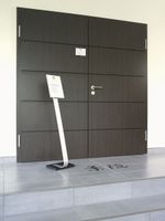 Durable-INFO-SIGN-Stand-informativo-A4-Acrilico-Alluminio-Argento