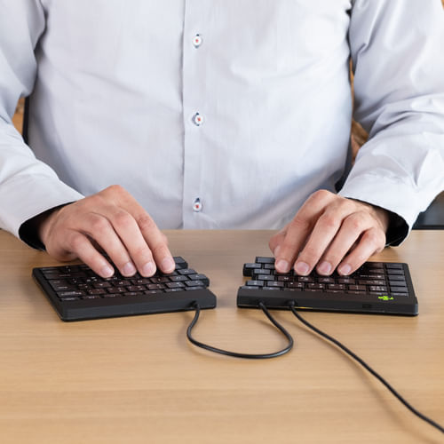 R-Go-Tools-R-Go-Split-Tastiera-Ergonomico-QWERTY--IT--nero-cablata