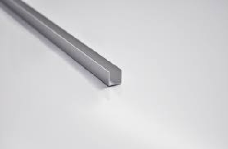 Profili in alluminio anodizzato argento canalino ad U mm 10x10x1 - da mt.2