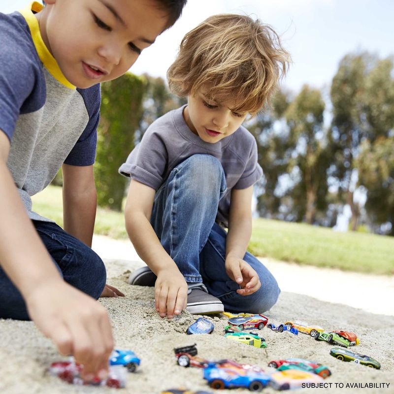 Hot-Wheels--Confezione-10-Veicoli-