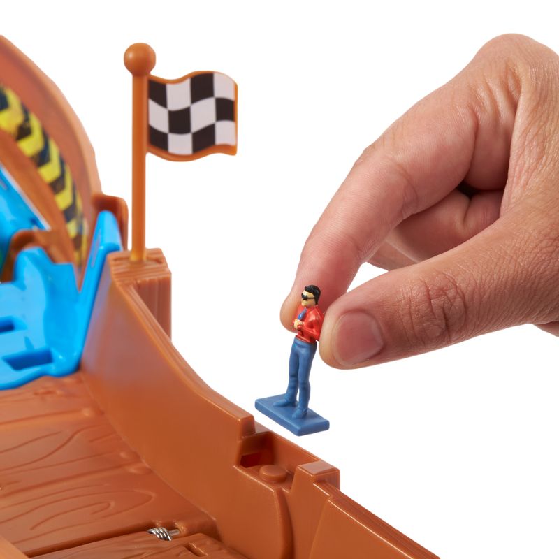 Hot-Wheels-Monster-Trucks-Torneo-dei-Titani-Playset-con-Monster-Truck-Bigfoot-e-Gunkster-per-sfide-testa-a-testa--giocattolo-per-bambini-4--anni