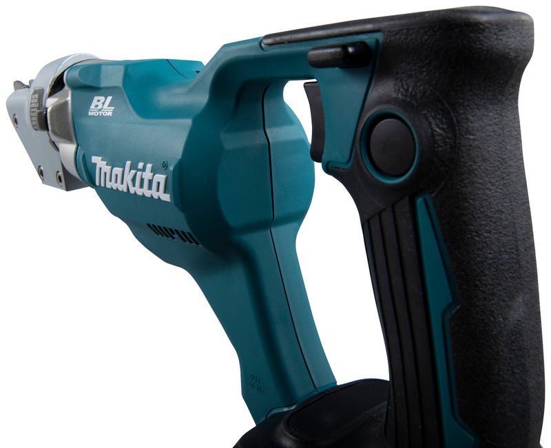 Makita-DJS200Z-cutter-universale-cordless-18-V-Ioni-di-Litio-Nero-Blu