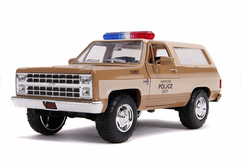 Jada-Toys-Strang-Thin-Chevy-K5-1-24