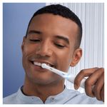 Oral-B-iO-7S-Bianco