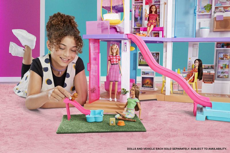 Barbie-DreamHouse-casa-per-le-bambole