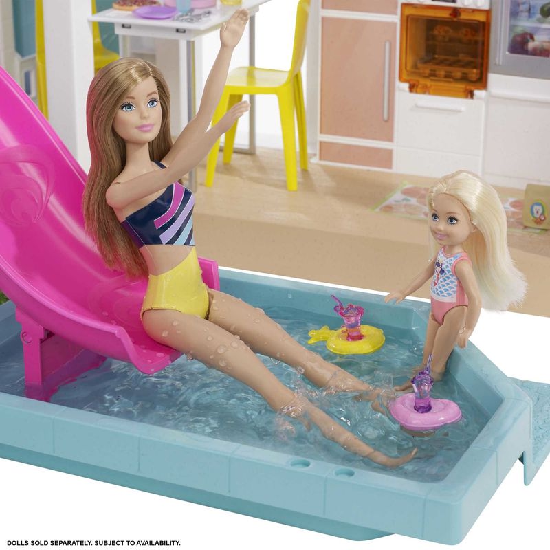 Barbie-DreamHouse-casa-per-le-bambole