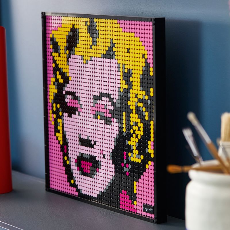 LEGO-ART-Andy-Warhol-s-Marilyn-Monroe---31197