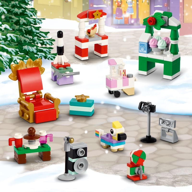 LEGO-Friends-41706-Calendario-dell-Avvento-Set-2022-24-Giochi-Creativi-Natalizi-con-Babbo-Natale-Pupazzo-di-Neve-e-Renne