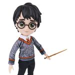 Wizarding-World---Bambola-articolata-Harry-Potter-20cm---Bacchetta-e-divisa-di-Hogwarts-inclusa---Collezione-Harry-Potter---Per-bambini-dai-5-anni-in-su