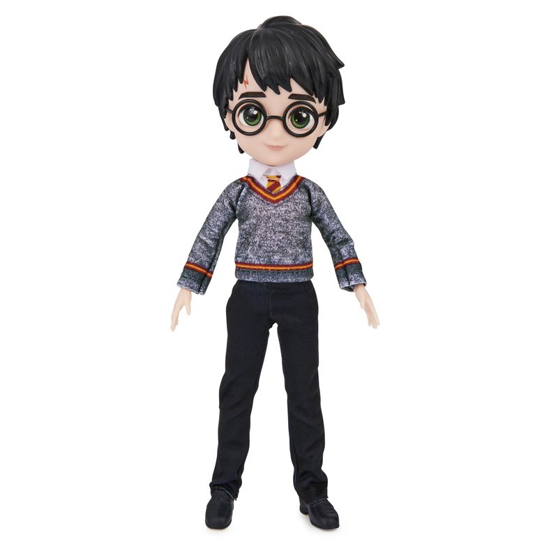 Wizarding-World---Bambola-articolata-Harry-Potter-20cm---Bacchetta-e-divisa-di-Hogwarts-inclusa---Collezione-Harry-Potter---Per-bambini-dai-5-anni-in-su