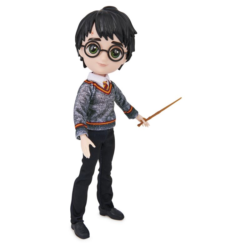 Wizarding-World---Bambola-articolata-Harry-Potter-20cm---Bacchetta-e-divisa-di-Hogwarts-inclusa---Collezione-Harry-Potter---Per-bambini-dai-5-anni-in-su