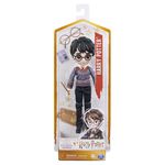 Wizarding-World---Bambola-articolata-Harry-Potter-20cm---Bacchetta-e-divisa-di-Hogwarts-inclusa---Collezione-Harry-Potter---Per-bambini-dai-5-anni-in-su