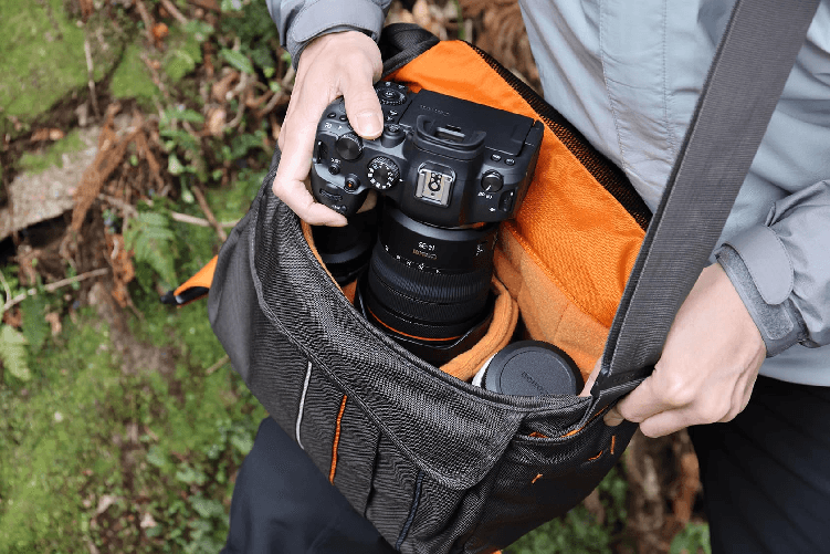 Canon-RF-14-35mm-F4-L-IS-USM---Obiettivo-Ultra-Grandangolare