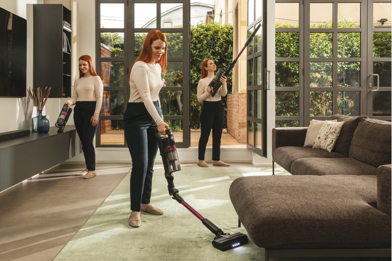Hoover-HF1P10HX-011-Aspirapolvere-elettrica-Batteria-Secco-Schiuma-Senza-sacchetto-07-L-165-W-Magenta-22-Ah