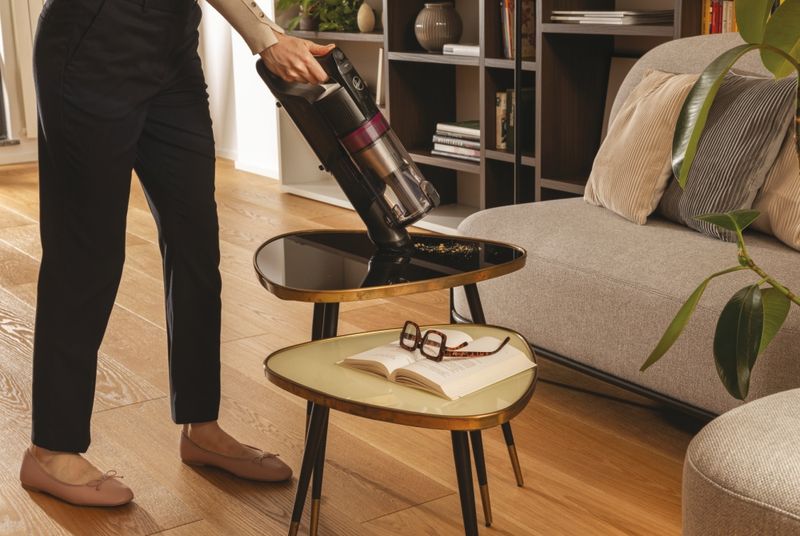 Hoover-HF1P10HX-011-Aspirapolvere-elettrica-Batteria-Secco-Schiuma-Senza-sacchetto-07-L-165-W-Magenta-22-Ah