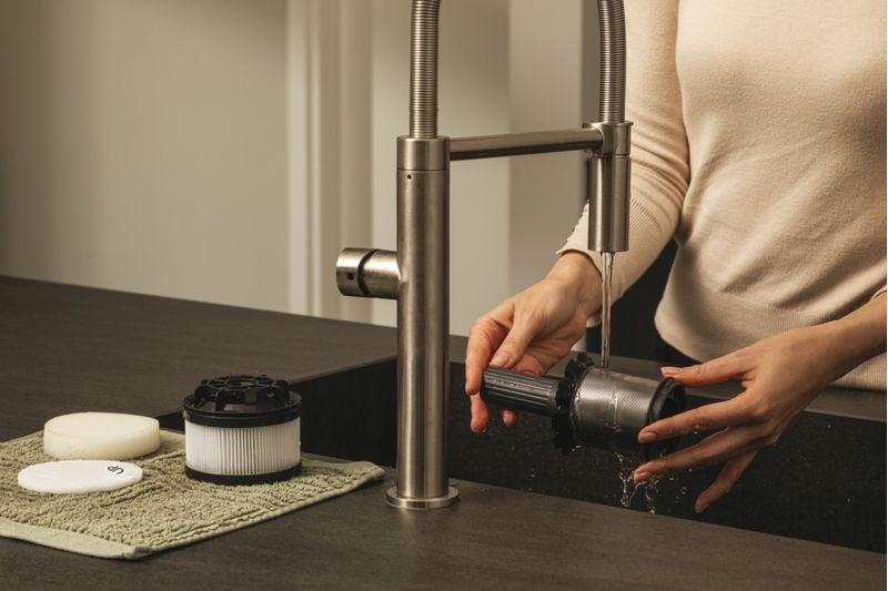 Hoover-HF1P10HX-011-Aspirapolvere-elettrica-Batteria-Secco-Schiuma-Senza-sacchetto-07-L-165-W-Magenta-22-Ah