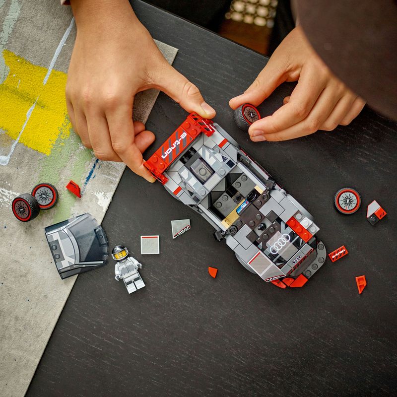 LEGO-Speed-Champions-76921-Auto-da-Corsa-Audi-S1-E-Tron-Quattro-Modellino-da-Costruire-di-Macchina-Giocattolo-per-Bambini-9-
