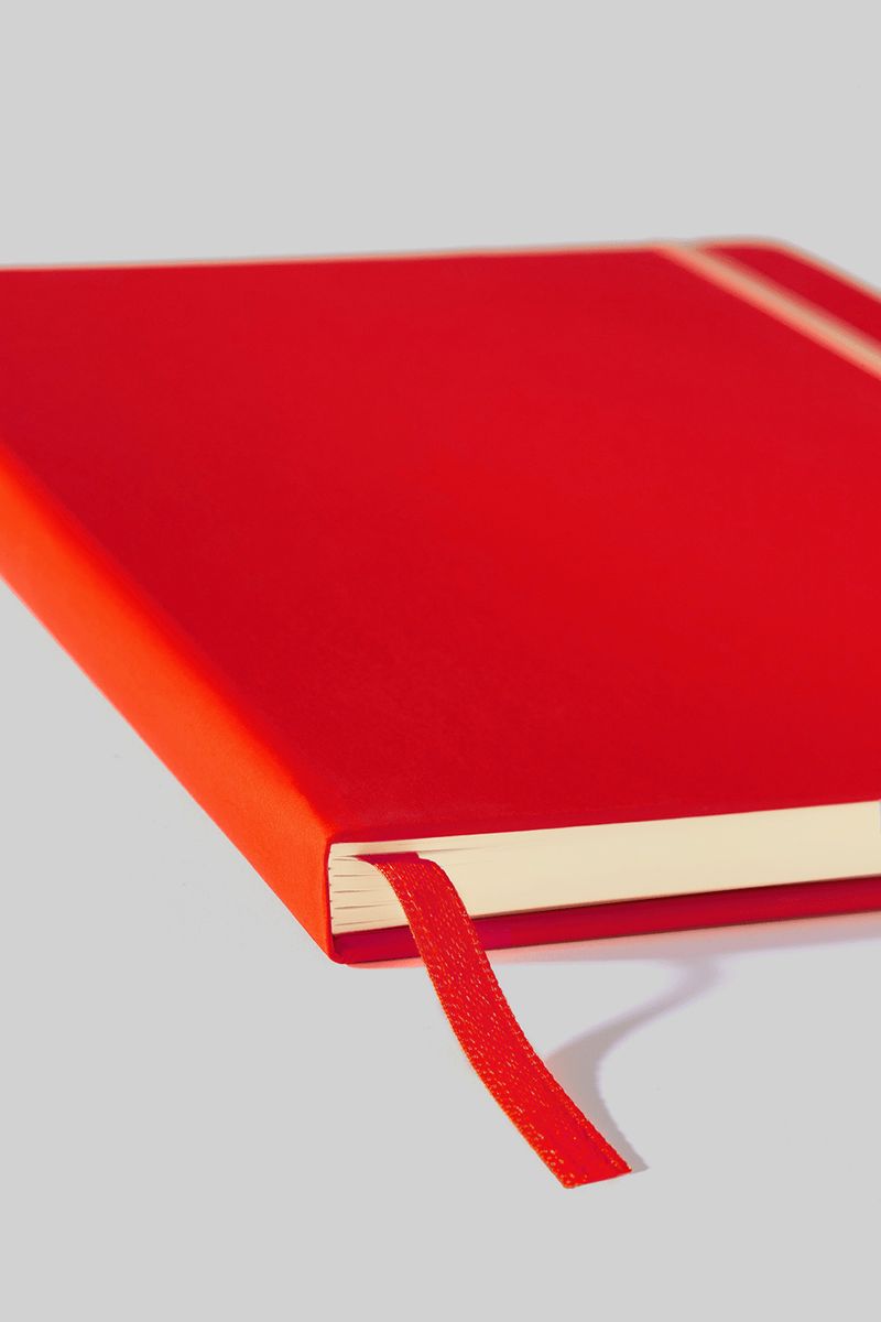 FABRIANO-Taccuino-c-elast.-Ispira-cop.-rigida-f.to-A5-96fg.-a-righe-rosso-Fabriano
