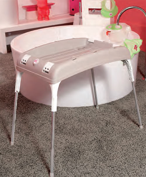 Cavalletto-per-vasca-Okbaby-845-supporto-sicuro-e-stabile-per-il-bagnetto