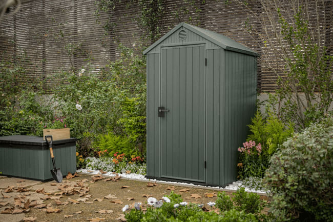 Casetta-Keter-Darwin-4x4-Evotech-Verde-in-resina-124x117-cm-da-giardino