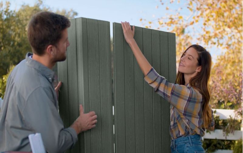 Casetta-Keter-Darwin-4x4-Evotech-Verde-in-resina-124x117-cm-da-giardino