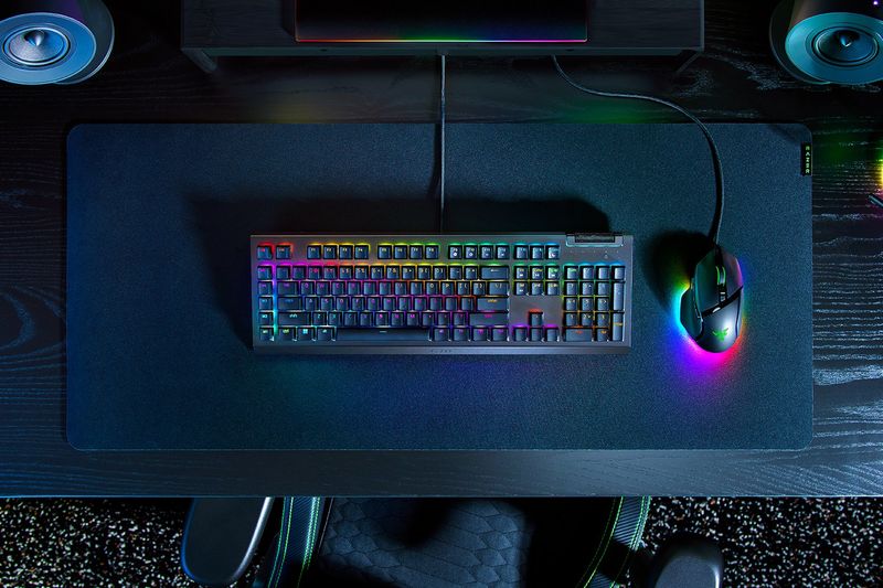RAZER-BlackWidow-V4-X---Green-Switch--Clicky----Tastiera-da-gioco-meccanica