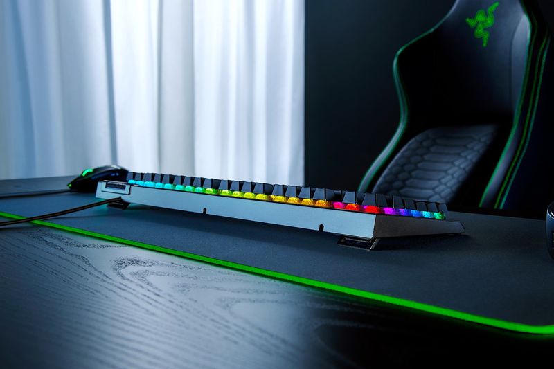RAZER-BlackWidow-V4-X---Green-Switch--Clicky----Tastiera-da-gioco-meccanica