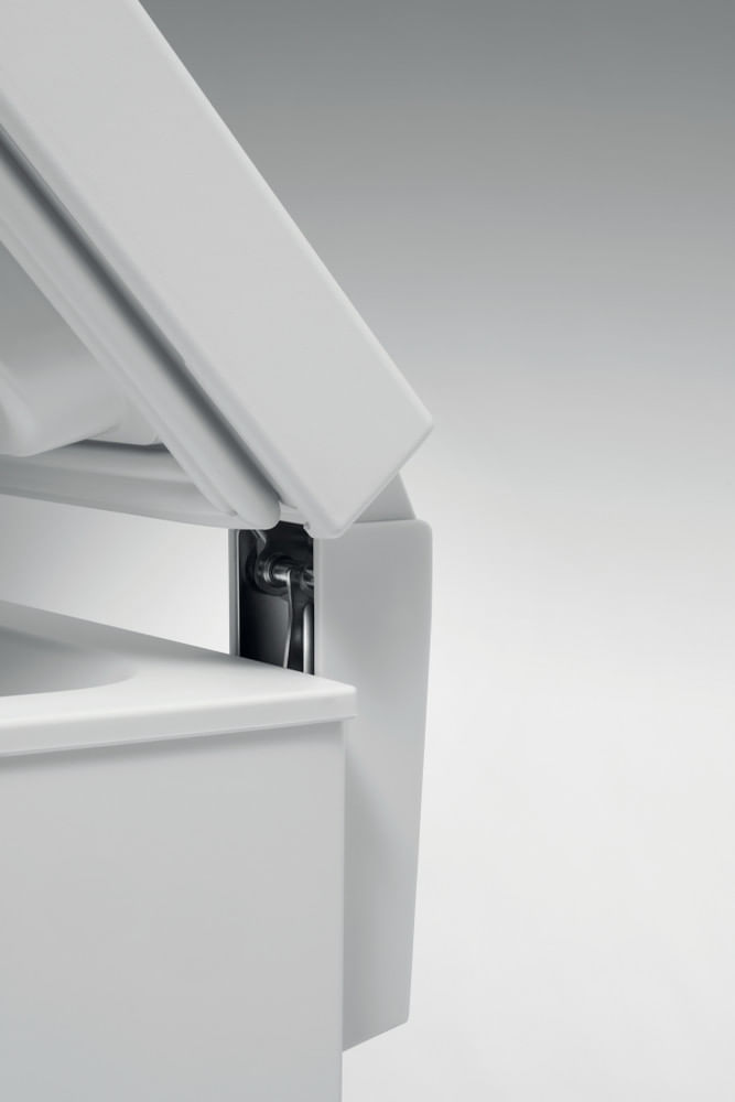 Indesit-OS-2A-140-H-Congelatore-a-pozzo-Libera-installazione-132-Litri-Classe-E-Bianco