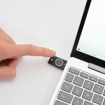 YubiKey-C-Bio-FIDO-Edition---Yubico-YubiKey-C-Bio-FIDO---Edition-Windows-macOS-Chrome-OS-Linux-Black-Google-accoun