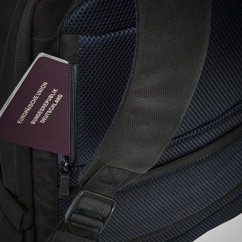 Rivacase-zaino-per-notebook-8460-nero