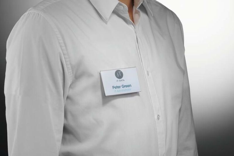 Phoenix-Contact-824419-etichetta-non-adesiva-1-pz-Argento--Durable-Name-Badge-54x90mm-with-Place---Hold-Magnet-Transpare