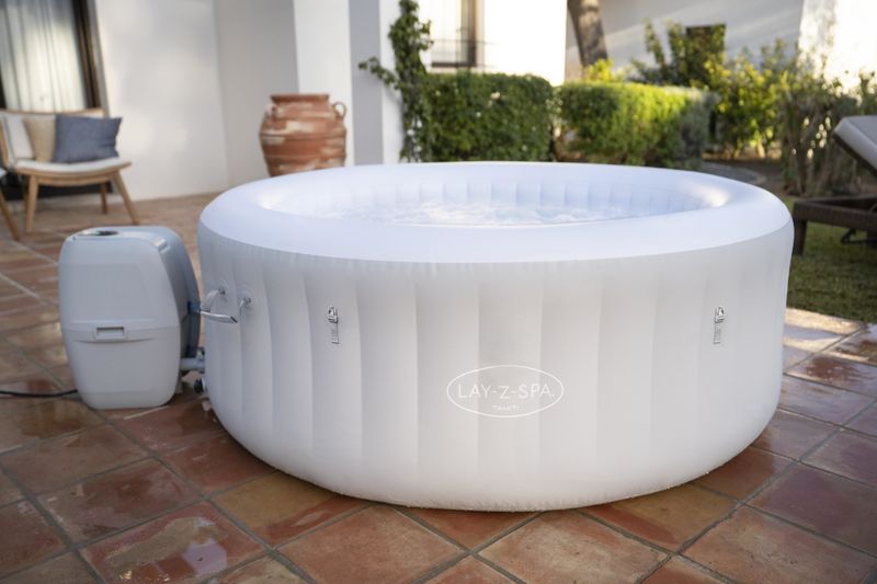 Bestway-Lay-Z-Spa-Tahiti-AirJet---Idromassaggio-Gonfiabile-per-2-4-Persone