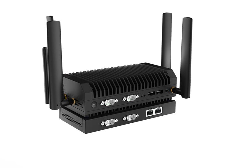 Lenovo-ThinkEdge-SE30-i3-1115GRE-Desktop-Intel®-Core™-i3-8-GB-DDR4-SDRAM-256-GB-SSD-Windows-10-IoT-Enterprise-PC-Nero