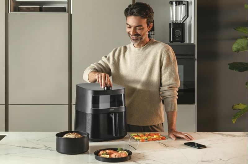 Haier-HAF5TWA-011-I-Master-Multi-Serie-5-Friggitrice-ad-Aria-9-in-1-Capacita--7-Litri-Potenza-2000-Watt-con-Timer-e-Termostato-Regolabile-colore-Nero