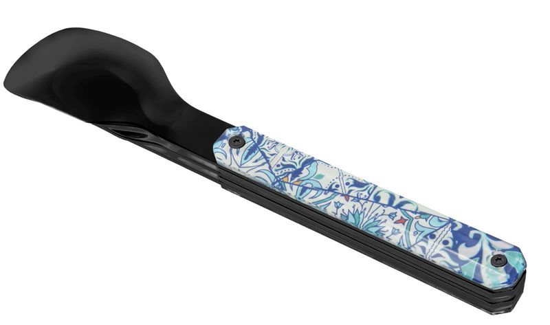 Generica-Akinod-MAGNETIC-STRAIGHT-CUTLERY-12H34-BLACK-MIRROR-Azulejos
