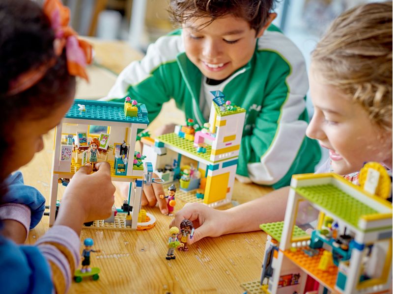 LEGO-Friends-La-scuola-Internazionale-di-Heartlake-City