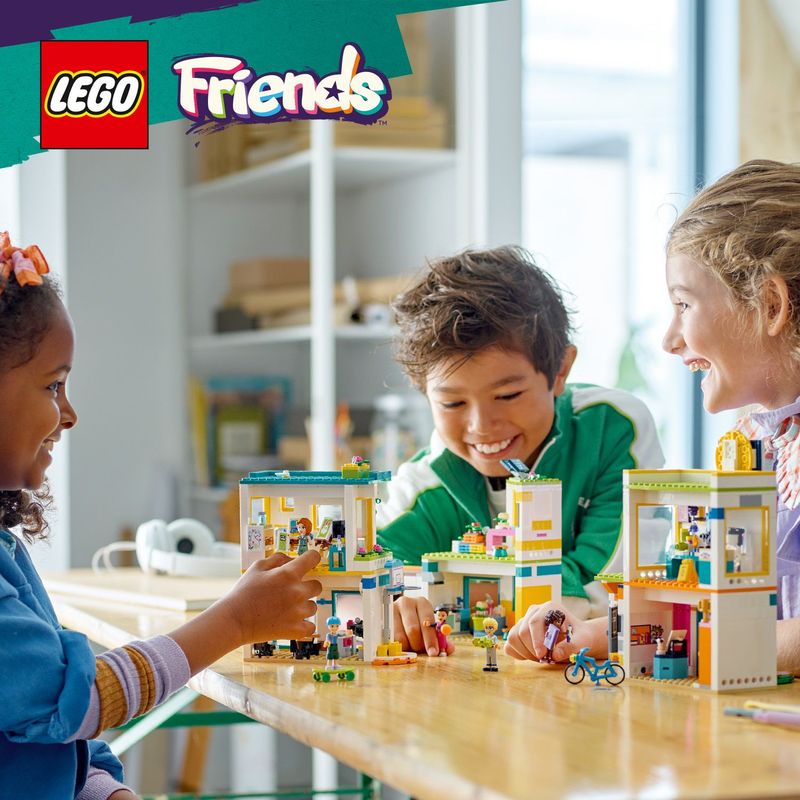 LEGO-Friends-La-scuola-Internazionale-di-Heartlake-City