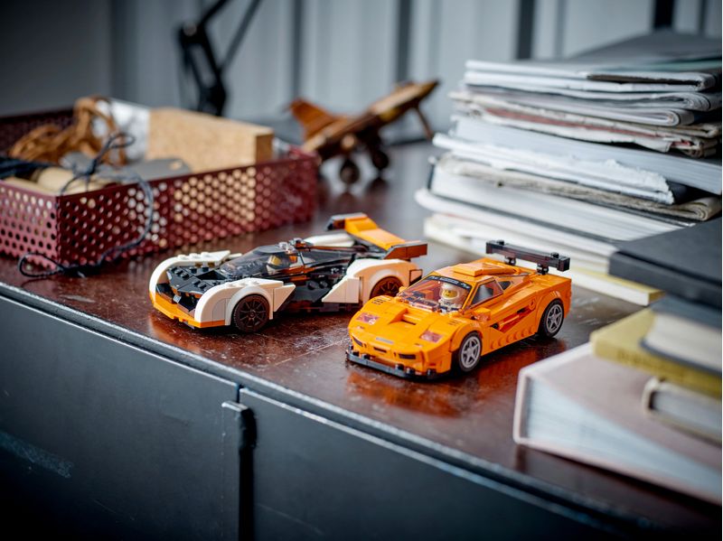 LEGO-Speed-Champions-McLaren-Solus-GT--amp--McLaren-F1-LM