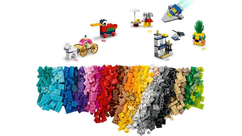 LEGO-Classic-11021-90-Anni-di-Gioco-Scatola-con-Mattoncini-Colorati-per-15-Mini-Costruzioni-di-Modelli-Iconici-Giochi-per-Bambini-dai-5-Anni